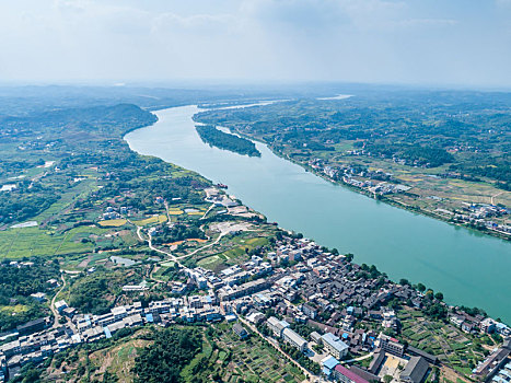 俯瞰绿色的湘江河流,中国湖南