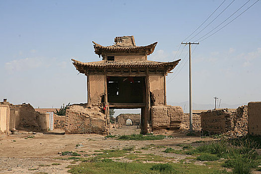甘肃,河西走廊山丹一带的明长城古峡口驿遗址
