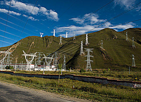 西藏,国道林芝电力输送