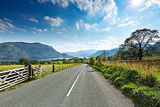 乡村道路,景色,湖区,乌尔斯维特湖,坎布里亚,英格兰