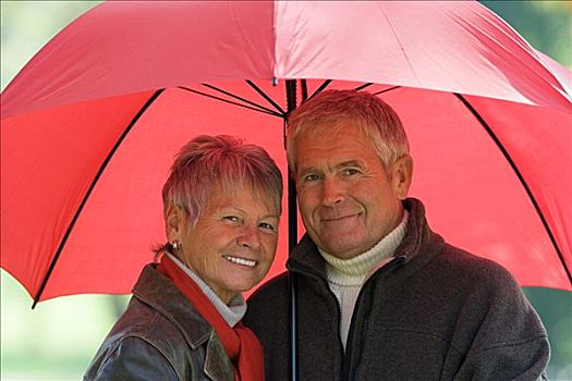 老年,夫妻,红色,伞