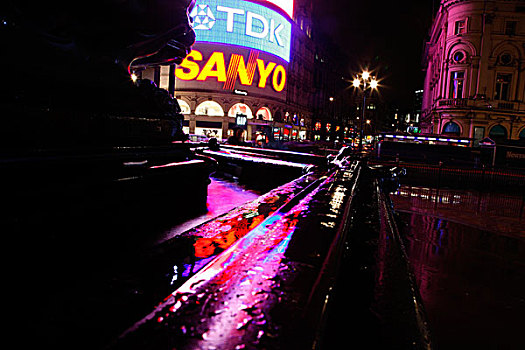 霓虹,反射,喷泉,伦敦,英国