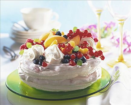 蛋白甜饼,树莓,奶油,新鲜,水果