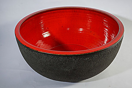 红底儿陶瓷大碗
