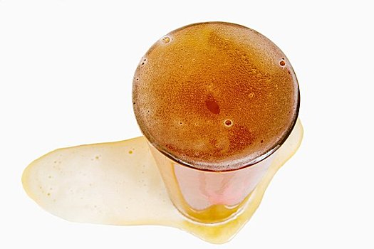 啤酒,印度,苍白,淡啤酒,溢出,玻璃杯,白色背景