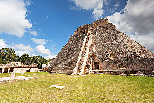 巫师金字塔,乌斯马尔,遗迹,尤卡坦半岛,墨西哥