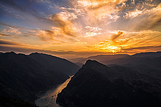 高山,清晨,朝阳,彩霞,风光