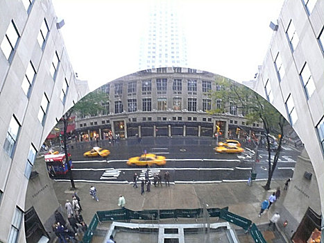 美国,纽约,镜子,户外,反射,街景,北美,城市,曼哈顿,街道,行人,出租车,黄色,交通工具,汽车,交通,人,建筑,树,监督
