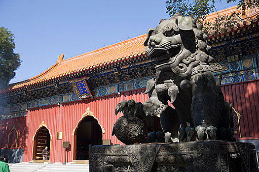 北京雍和宫内的石兽