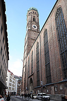 慕尼黑圣母教堂