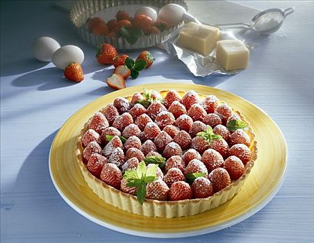 草莓糕点,杏仁蛋白软糖