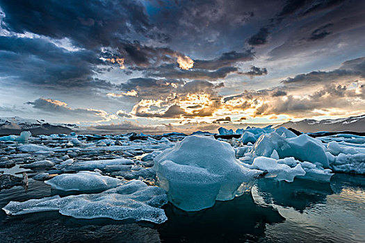 冰山,生动,云,冰河,泻湖,杰古沙龙湖,晚上,太阳,瓦特纳冰川,东方,区域,冰岛,欧洲