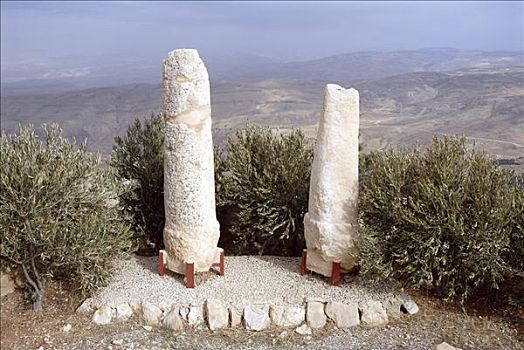 两个,里程碑,柱子,标记,古老,朝拜,路线,耶路撒冷,山,约旦,中东,亚洲
