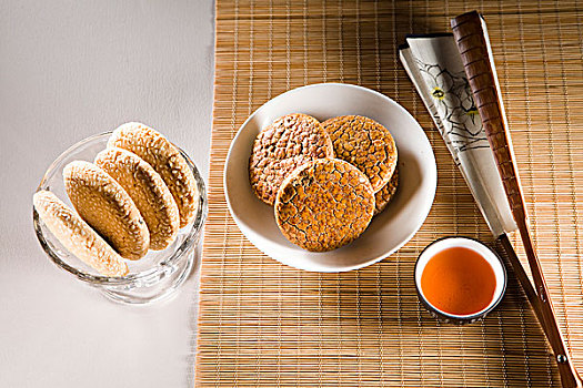 传统中式点心桃酥芝麻饼
