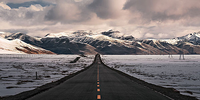 雪山公路