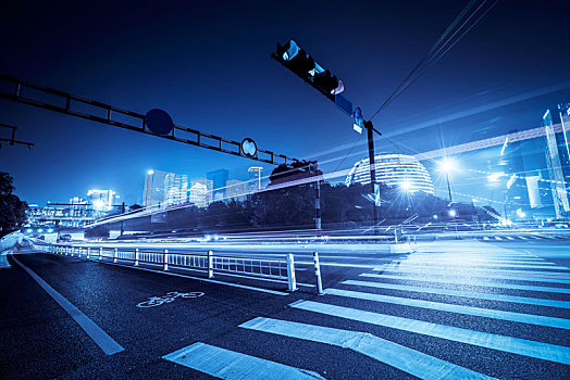 城市街道夜景