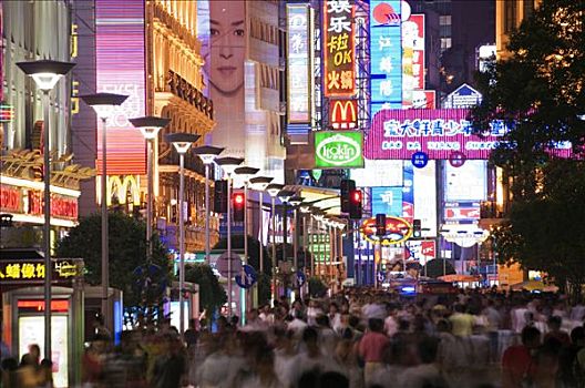 中国,上海,霓虹灯,行人,南京东路,道路,购物,乐园