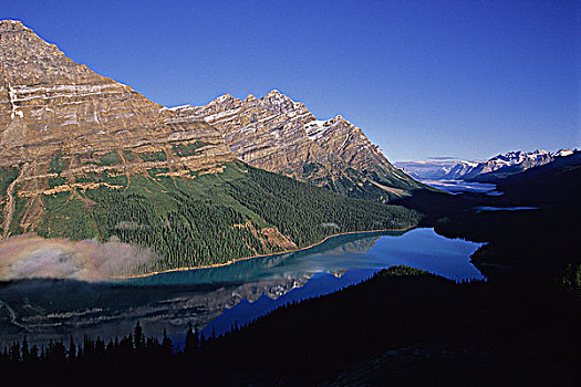佩多湖,日出,班芙国家公园,艾伯塔省,加拿大