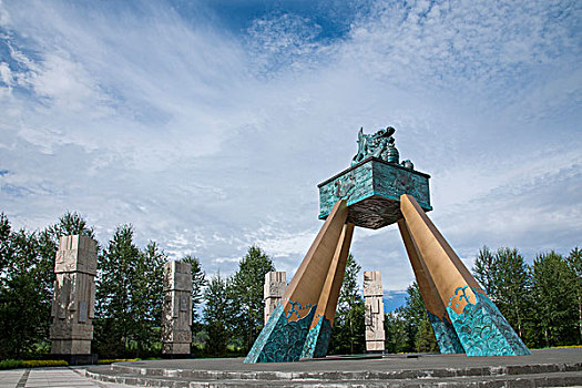 黑龙江省大兴安岭漠河北极村北极沙洲,金鸡之冠,青铜雕塑
