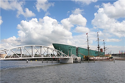 现代,桥,上方,阿姆斯特河,旧式,船,站立,靠近,著名,国家科技中心,建筑