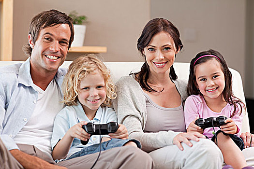 微笑,家庭,玩电玩,一起