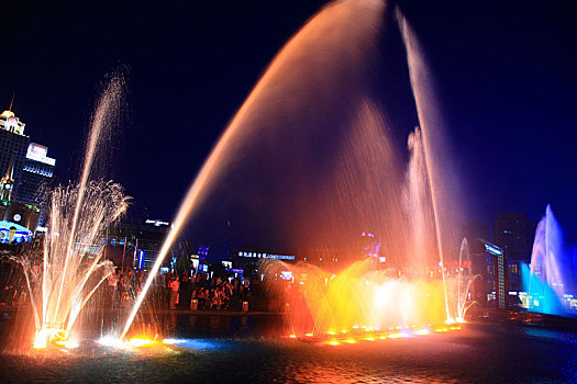 喷泉,夜色