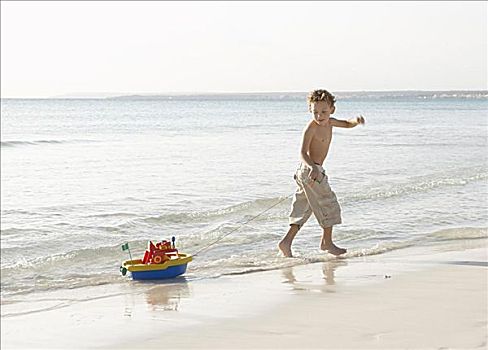 男孩,拉拽,玩具船,岸边,马略卡岛,西班牙