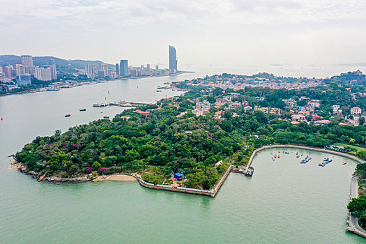 航拍福建厦门鼓浪屿风景名胜区风光