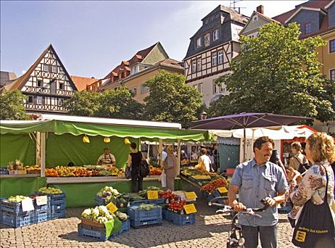 德国,耶拿,城市,大学,绿色,河,9世纪,市场,区域,葡萄种植,蔬菜,水果,销售,购物者,正面
