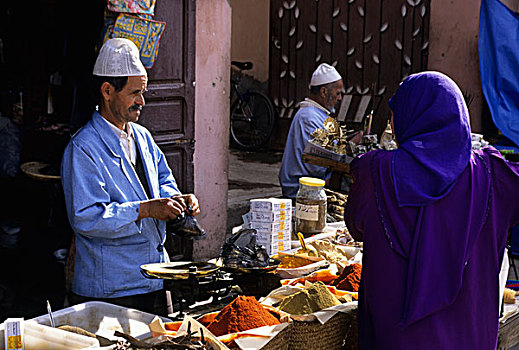 摩洛哥,玛拉喀什,露天市场,女人,买,调味品