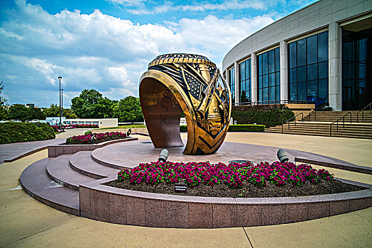 德州农工大学橄榄球体育馆雕塑