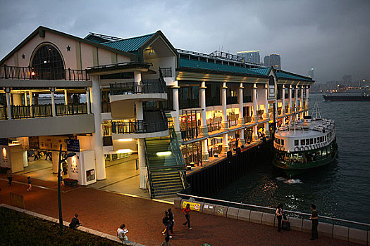 香港回归十周年图片展览－香港码头夜景