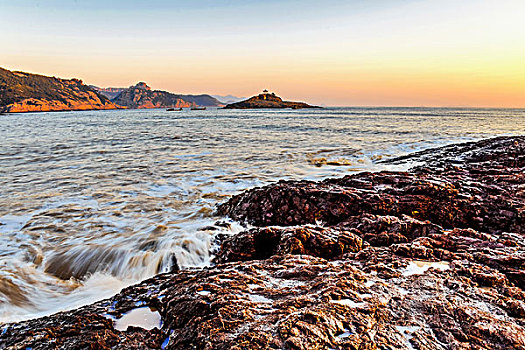 临海桃渚龙湾海滨景区早晨