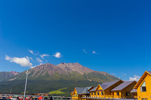 尔山,景区