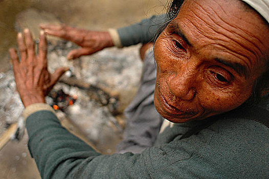 老人,种族,旁侧,篝火,寒冬,早晨,孟加拉,一月,2007年