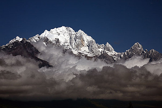 云南玉龙雪山