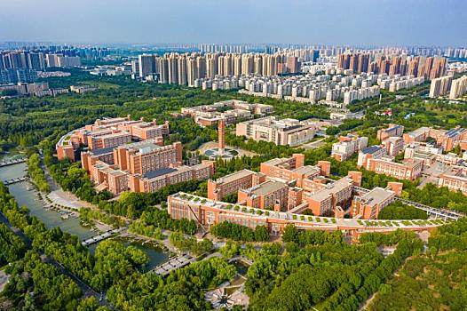 郑州大学校园航拍图片