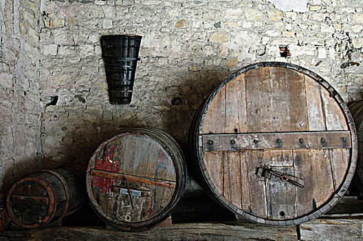 老,葡萄酒,桶,罗卡,要塞,瓦雷泽,伦巴第,意大利,欧洲