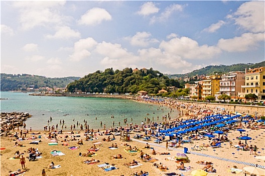 拥挤,海滩,利古里亚海,意大利,蓝色,伞