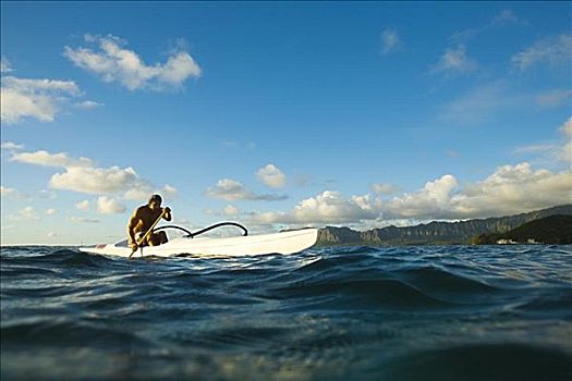 夏威夷,瓦胡岛,男人,划船,一个,舷外支架,独木舟,陆地,背景