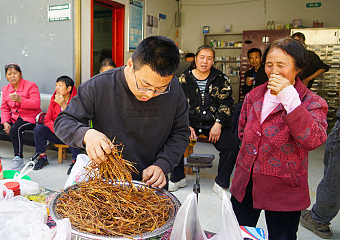 重庆酉阳,电商进村组,家门口线上赶场