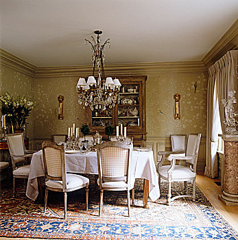 墙壁,餐厅,手绘,白色,植物,图案,天花板,19世纪,法国,青铜,水晶,吊灯