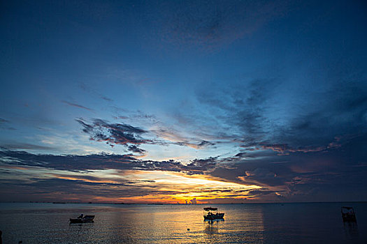 海边,夕阳