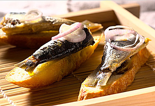 沙丁鱼,橄榄油,面包,紫色,洋葱圈,主题,烹调
