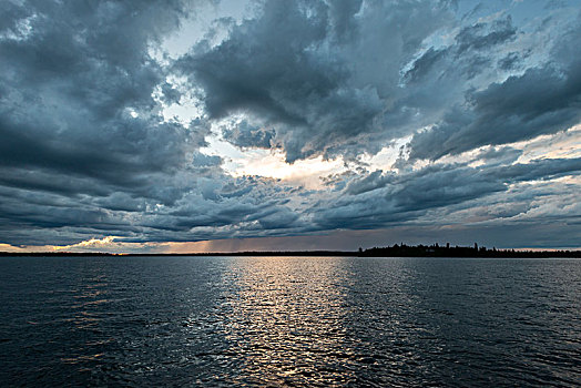 积雨云,上方,湖,木头,安大略省,加拿大
