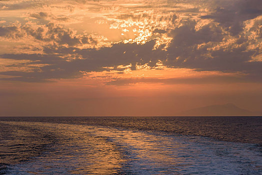 日落,伊特鲁里亚海