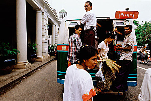 缅甸,仰光,到达,一个,巴士,正面,英国人,殖民地