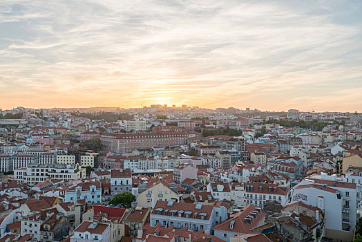 葡萄牙里斯本老城黄昏夜景