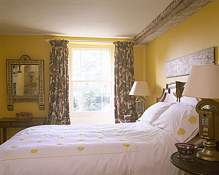 双人床,传统风格,黄色,卧室
