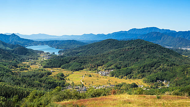 中国安徽省黟县青山碧水自然风光